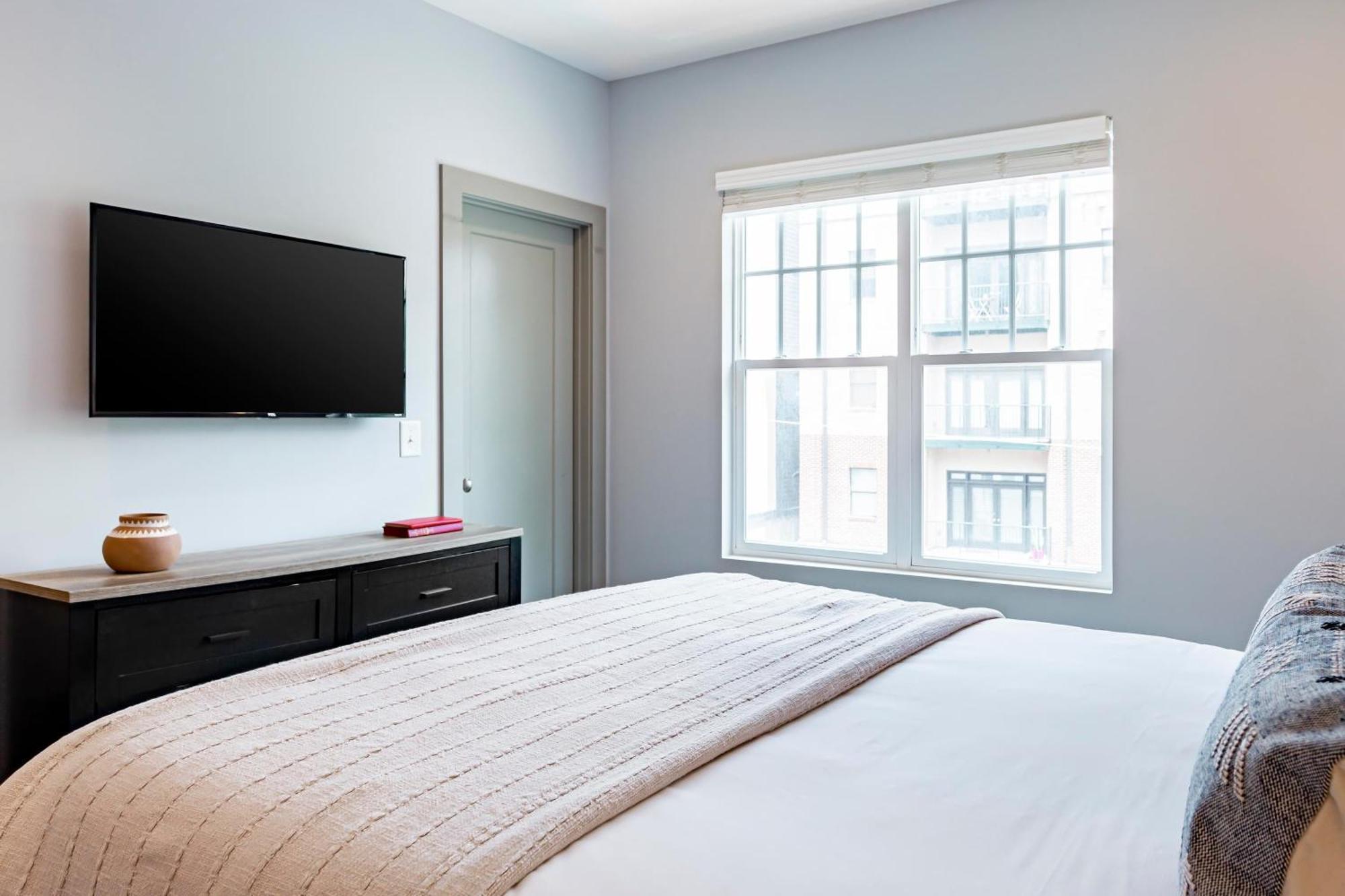 Waverly By Avantstay Nashville-Inspired Townhome W Luxury Kitchen Pool Table Экстерьер фото